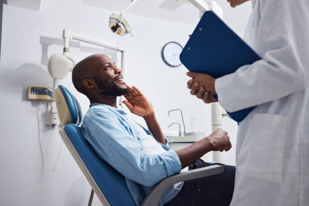 Best Emergency Tooth Extraction in Naples Park, FL